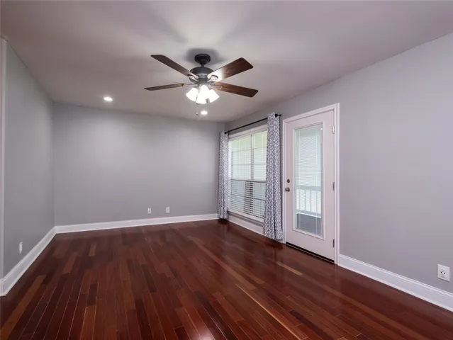 $224,000 | 100 Edgewater Drive, Unit 44, Livingston, TX 77351