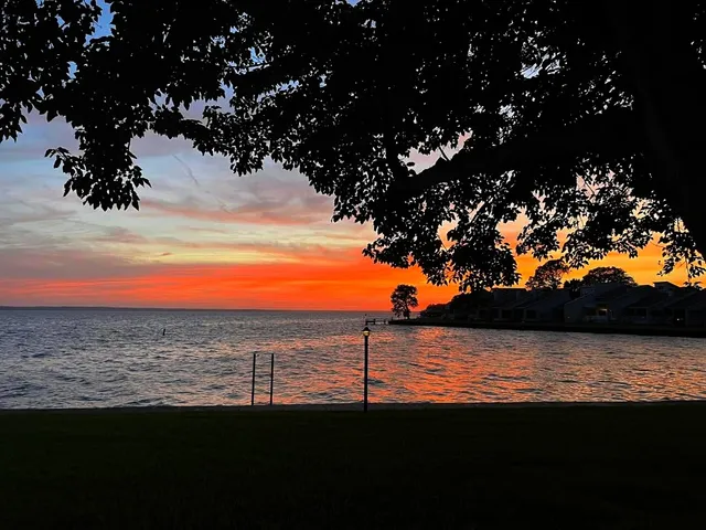 $224,000 | 100 Edgewater Drive, Unit 44, Livingston, TX 77351