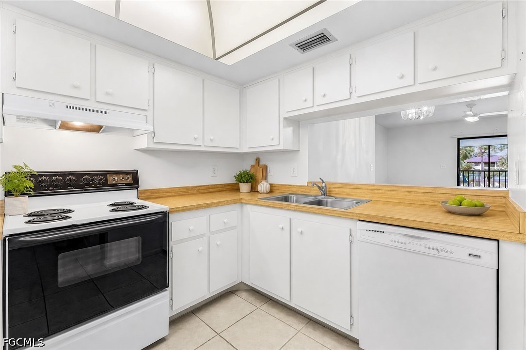 1733 Courtyard Way, Unit B205 Naples, FL 34112 - Photo 13 of 21