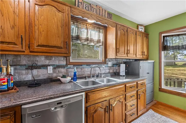 $339,995 | 14863 East Redcoat Road, Nevada, MO 64772