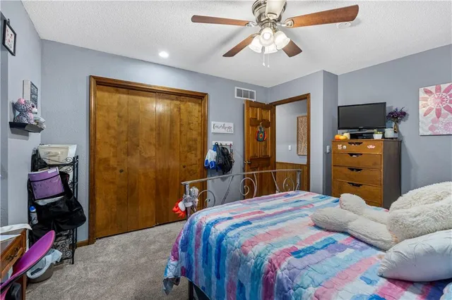 $339,995 | 14863 East Redcoat Road, Nevada, MO 64772