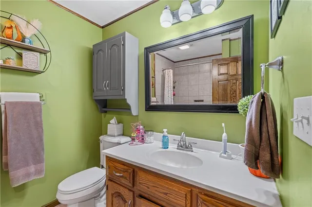 $339,995 | 14863 East Redcoat Road, Nevada, MO 64772