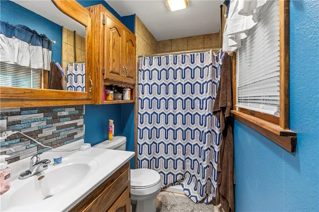 $339,995 | 14863 East Redcoat Road, Nevada, MO 64772