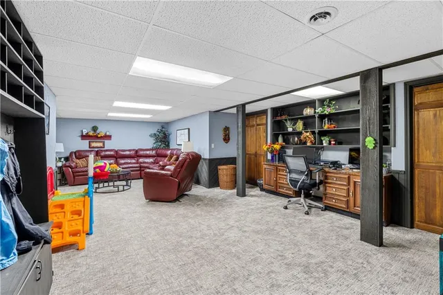 $339,995 | 14863 East Redcoat Road, Nevada, MO 64772