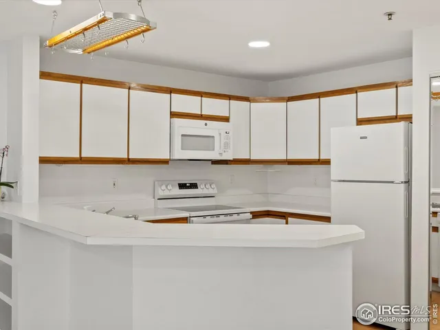 $475,000 | 33 South Boulder Circle, Unit 316, Boulder, CO 80303