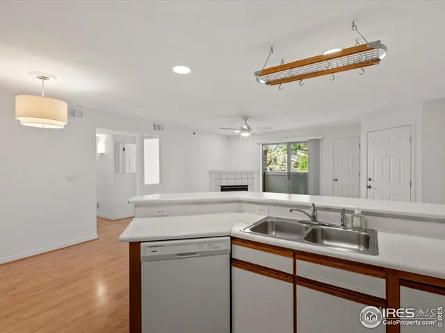 $475,000 | 33 South Boulder Circle, Unit 316, Boulder, CO 80303