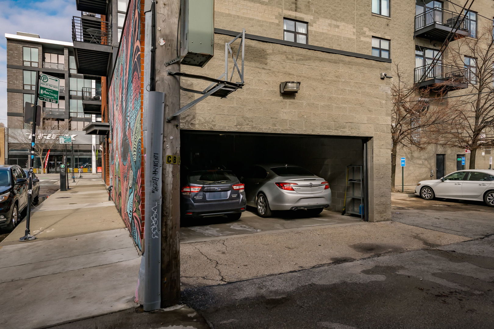 2045 West Concord Place, Unit 604 Chicago, IL 60647 - Photo 16 of 17