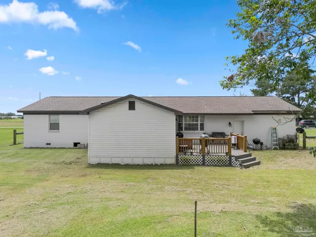 a house view with a outdoor space