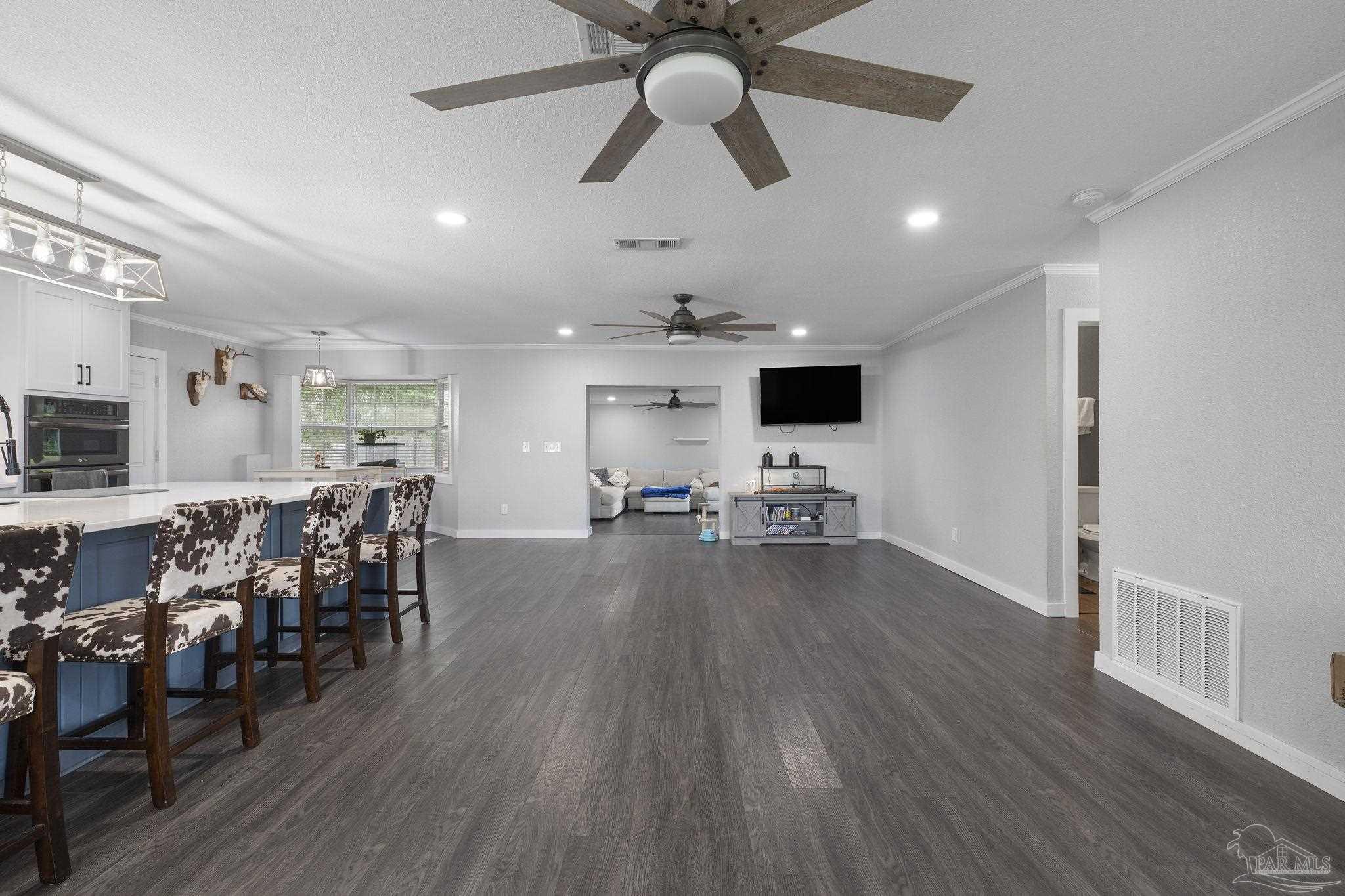 2065 Brownsdale Loop Road Jay, FL 32565 - Photo 3 of 25 a living room with furniture and wooden floor