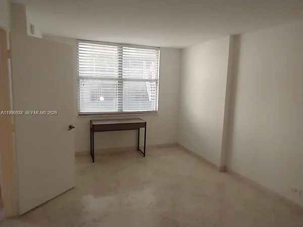 $3,200 | 6039 Collins Avenue, Unit 407, Miami Beach, FL 33140
