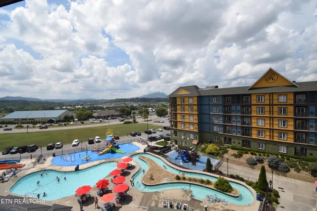 $349,900 | 225 Collier Drive, Unit 1516, Sevierville, TN 37862