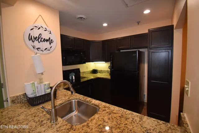 $349,900 | 225 Collier Drive, Unit 1516, Sevierville, TN 37862