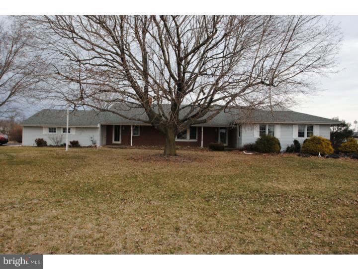 25427 Mt Pleasant Road Columbus, NJ 08022 - Photo 2 of 23