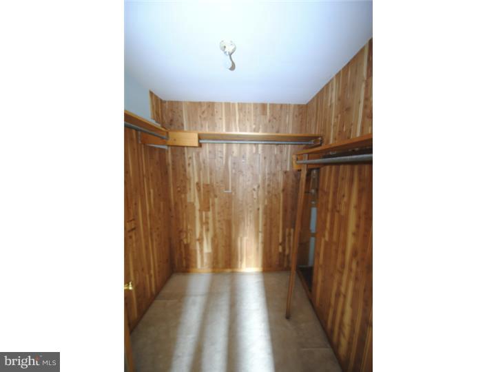 25427 Mt Pleasant Road Columbus, NJ 08022 - Photo 10 of 23