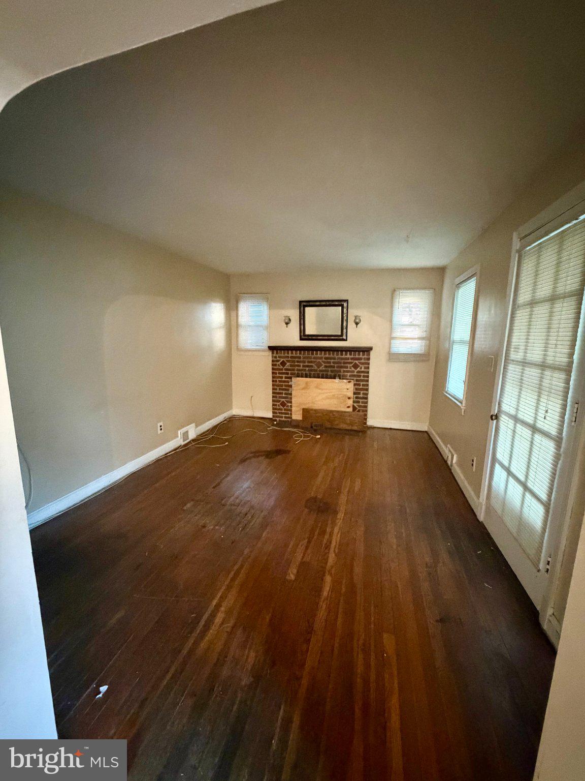 4606 Burlington Road Hyattsville, MD 20781 - Photo 6 of 10 Spacious room with classic charm.