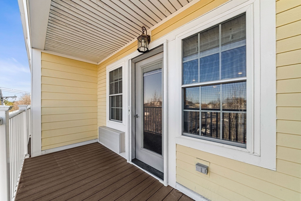 39 Fayette Street, Unit 403 Quincy, MA 02171 - Photo 18 of 24 a view of front door of house