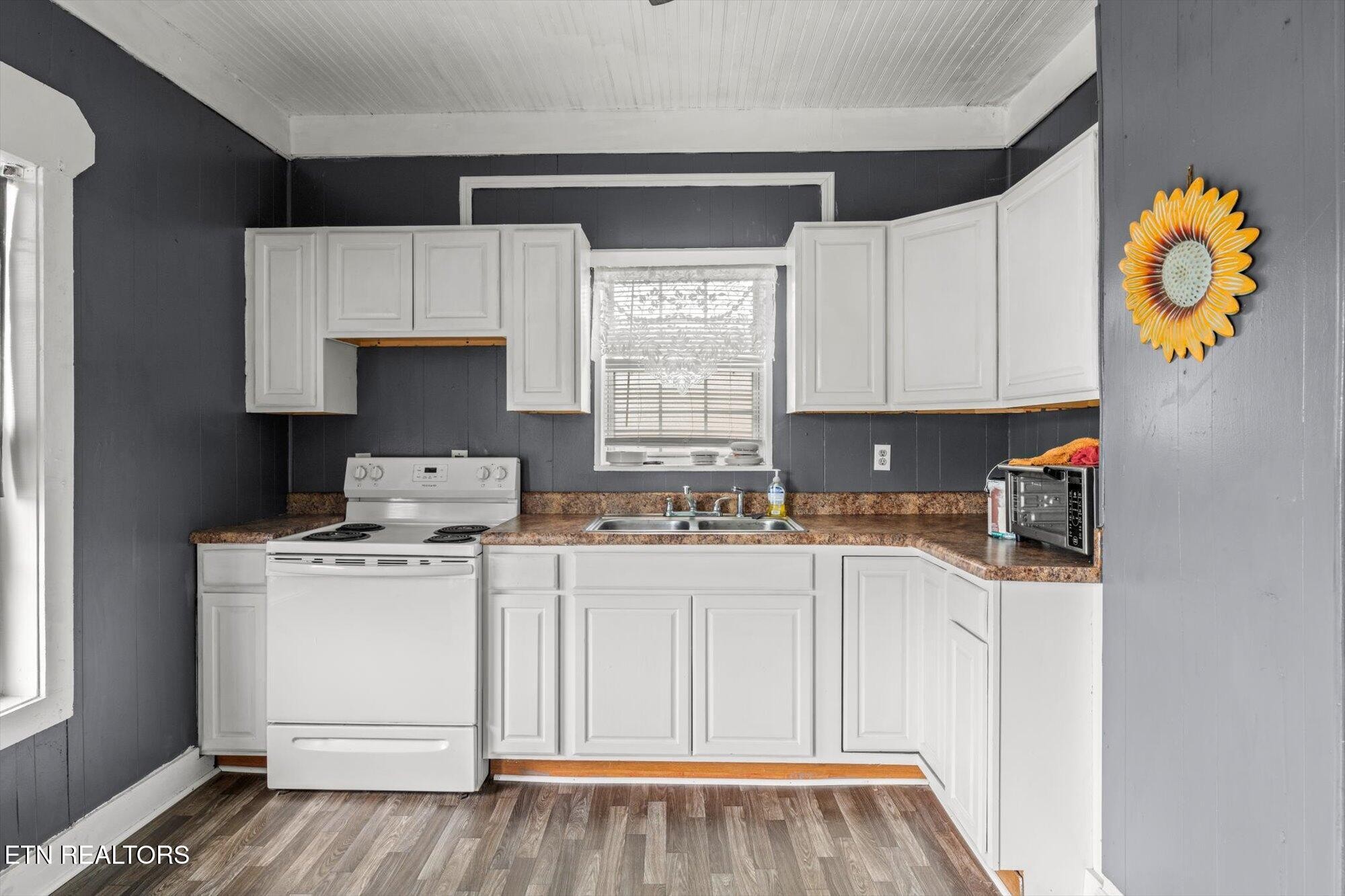 212 South Jackson Street Athens, TN 37303 - Photo 6 of 11 Gallery Image 6