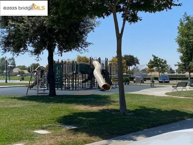 $2,995 | 17187 Atlantic Oak Lane, Lathrop, CA 95330