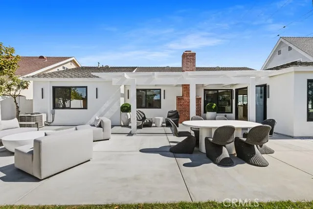 $1,850,000 | 17231 Lido Lane, Huntington Beach, CA 92647