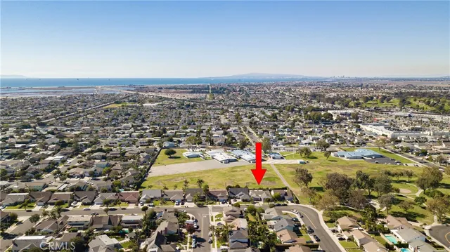 $1,850,000 | 17231 Lido Lane, Huntington Beach, CA 92647