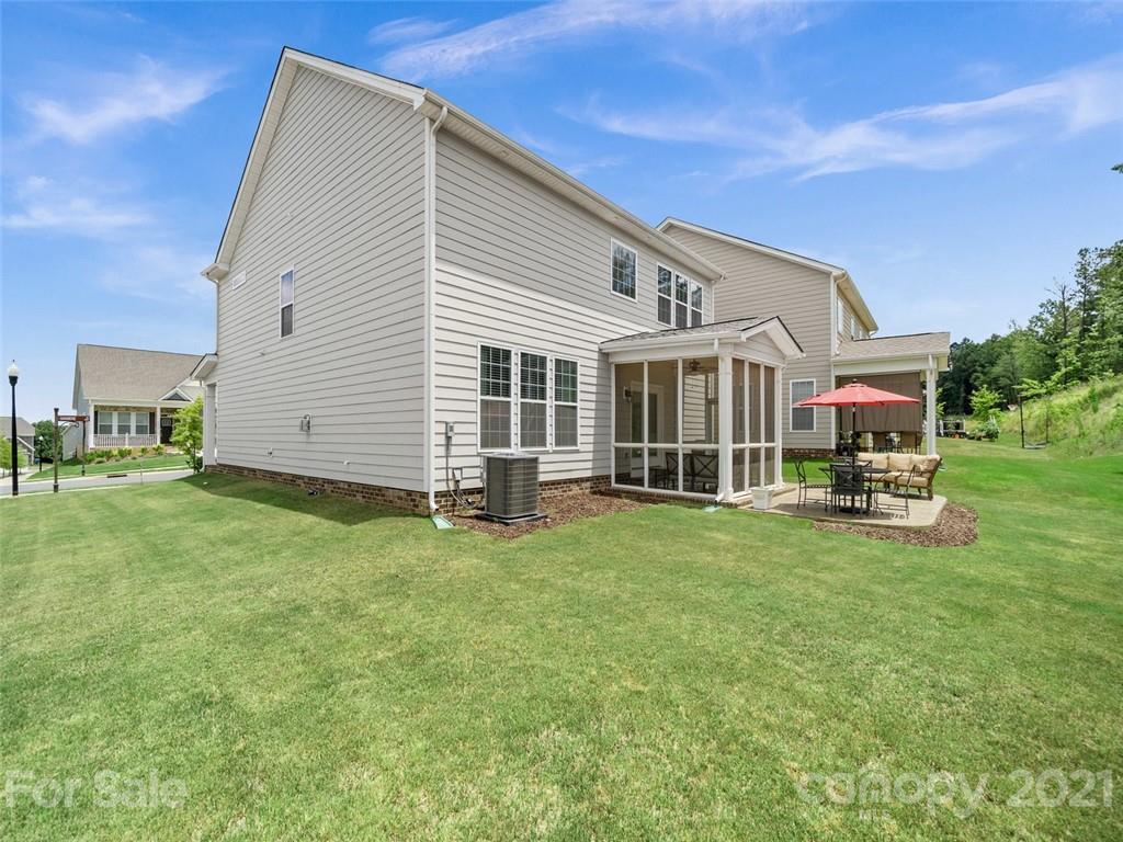 5077 Oakmere Road Waxhaw, NC 28173 - Photo 4 of 47 Gallery Image 4