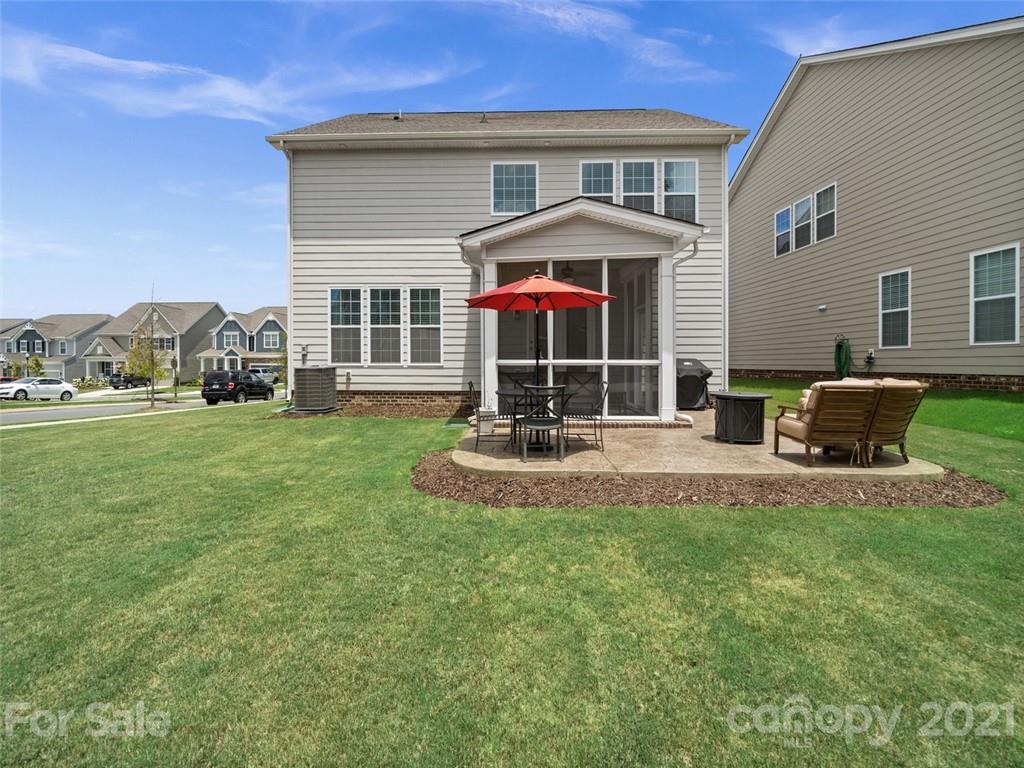 5077 Oakmere Road Waxhaw, NC 28173 - Photo 6 of 47 Gallery Image 6