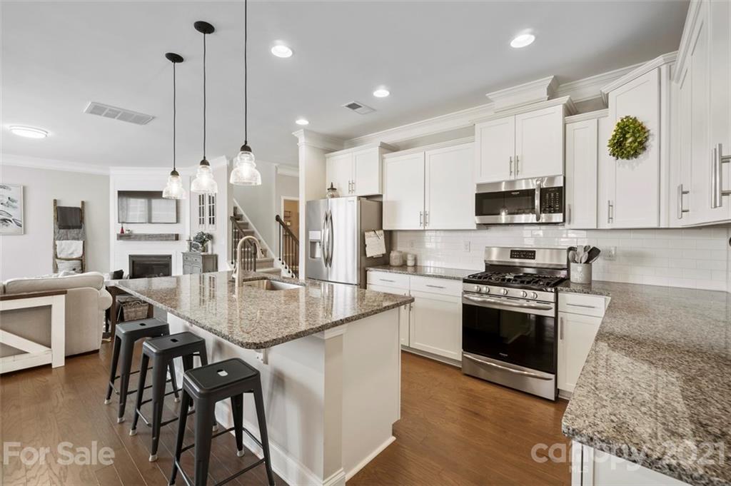 5077 Oakmere Road Waxhaw, NC 28173 - Photo 9 of 47 Gallery Image 9