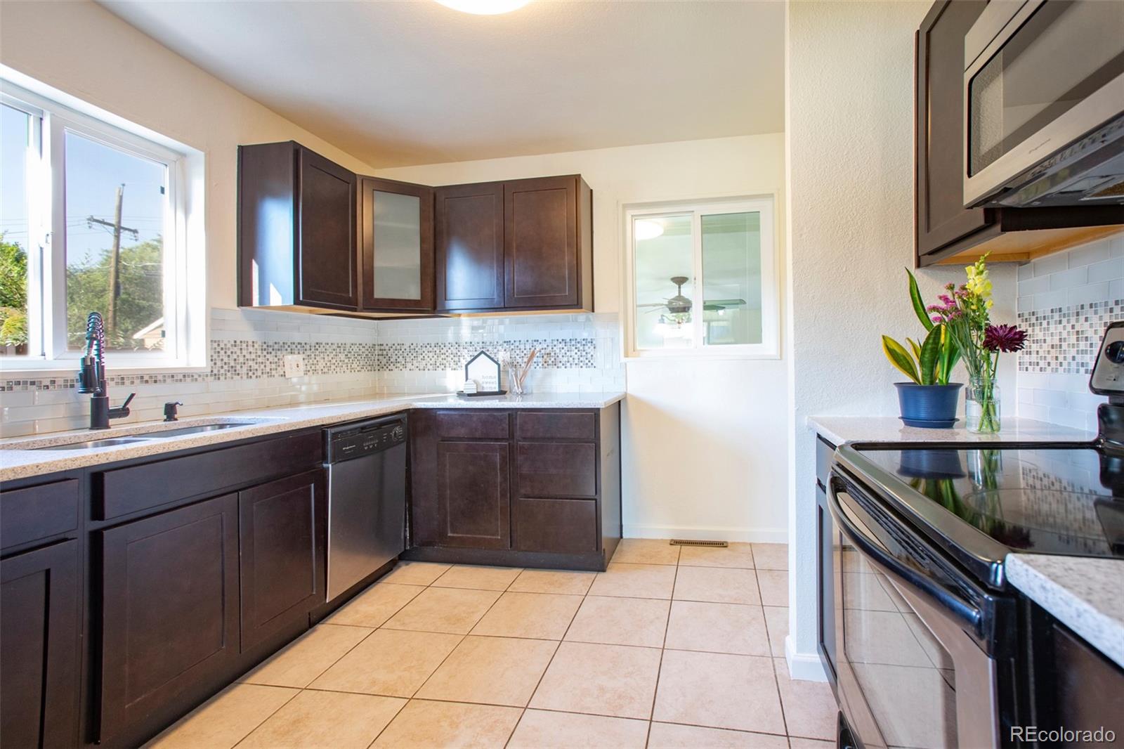 6970 Morrison Drive Denver, CO 80221 - Photo 10 of 39