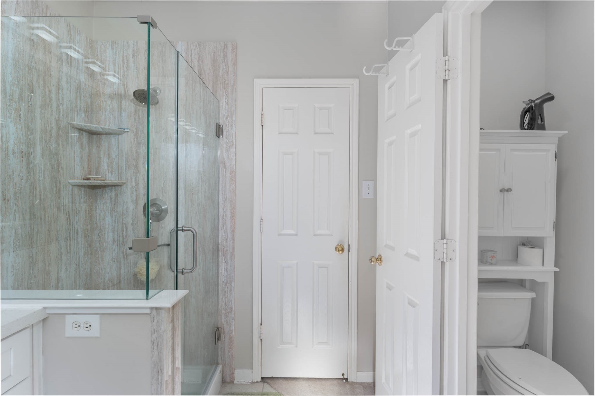 1205 Cambridge Court Seabrook, TX 77586 - Photo 26 of 47 a bathroom with a shower and a sink