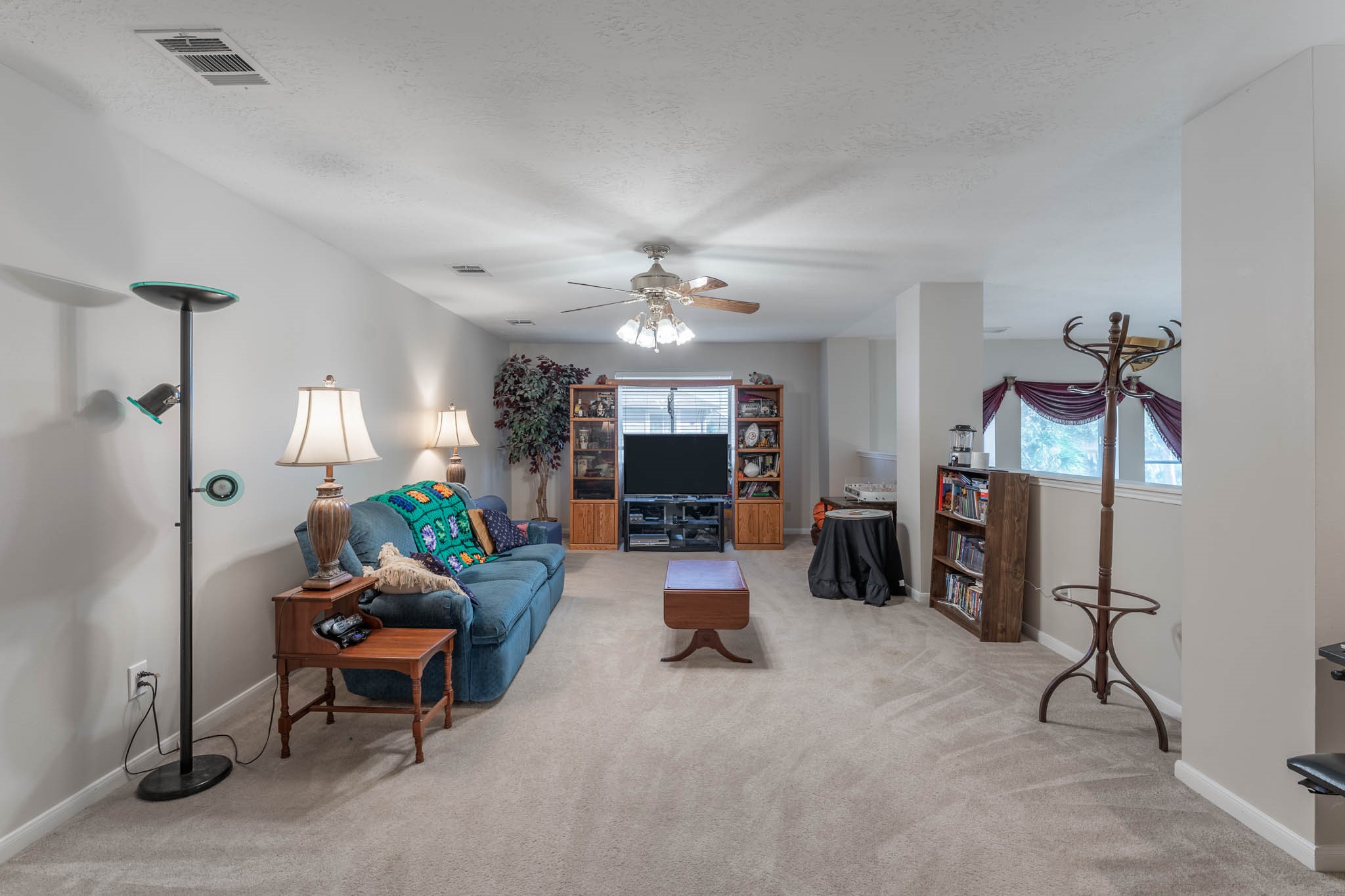 1205 Cambridge Court Seabrook, TX 77586 - Photo 37 of 47 Game room/upstairs living space