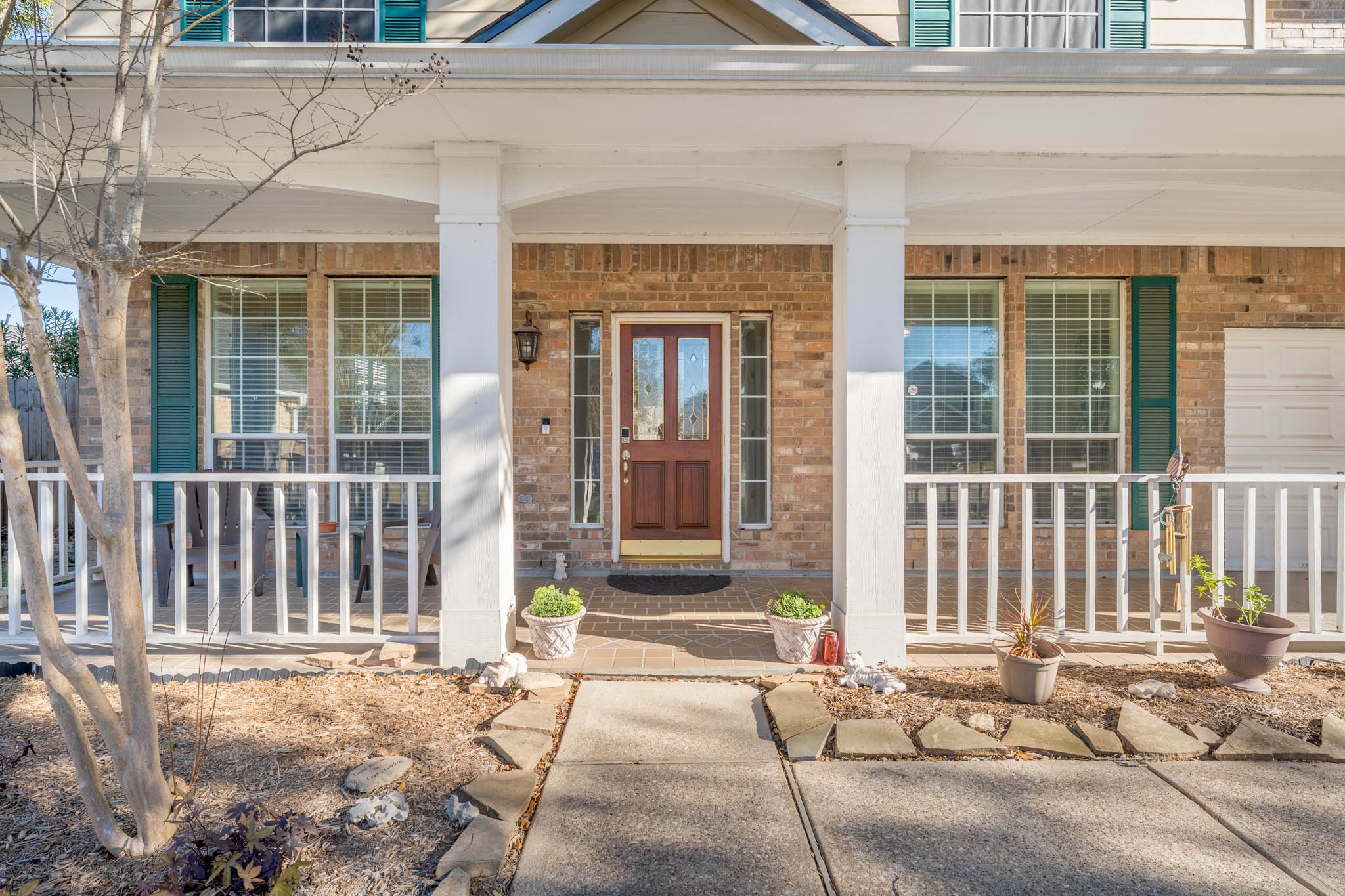 1205 Cambridge Court Seabrook, TX 77586 - Photo 4 of 47 front view of a house