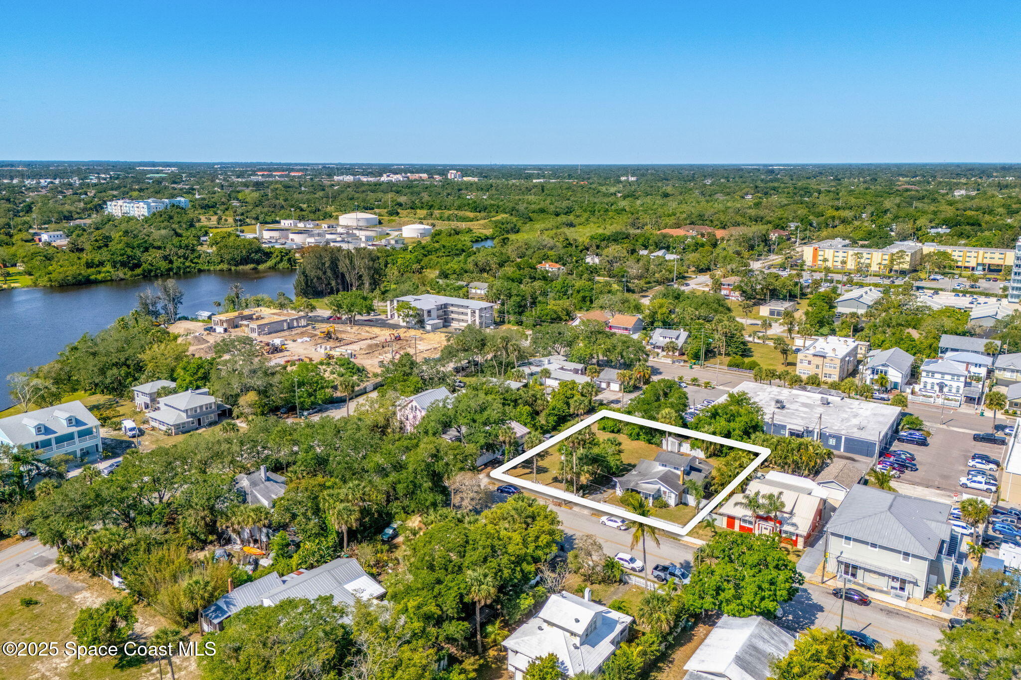 2106 Vernon Place Melbourne, FL 32901 - Photo 32 of 33 a view of a city