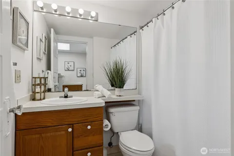 $950,000 | 1830 North 54th Street, Seattle, WA 98103