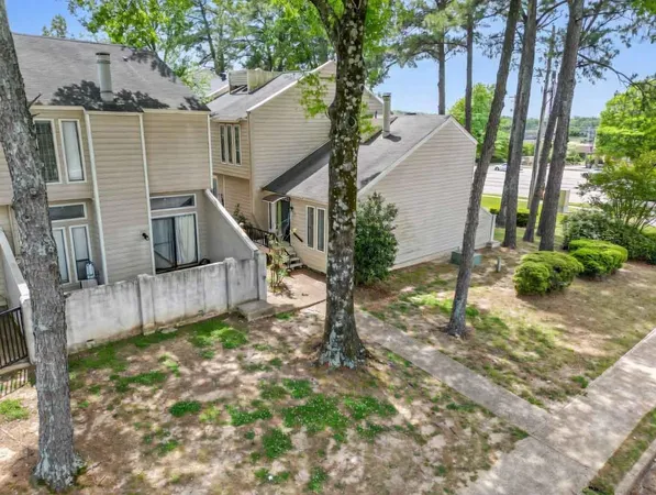 $109,000 | 2415 West End Row, Unit A5, Cordova, TN 38016