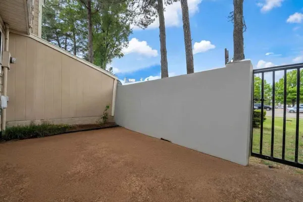 $109,000 | 2415 West End Row, Unit A5, Cordova, TN 38016