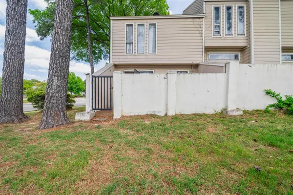 $109,000 | 2415 West End Row, Unit A5, Cordova, TN 38016