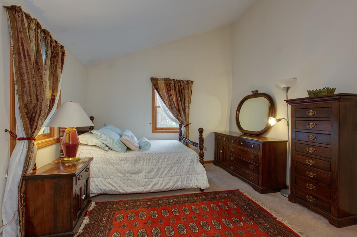136 Little Mill Road Sandown, NH 03873 - Photo 16 of 32