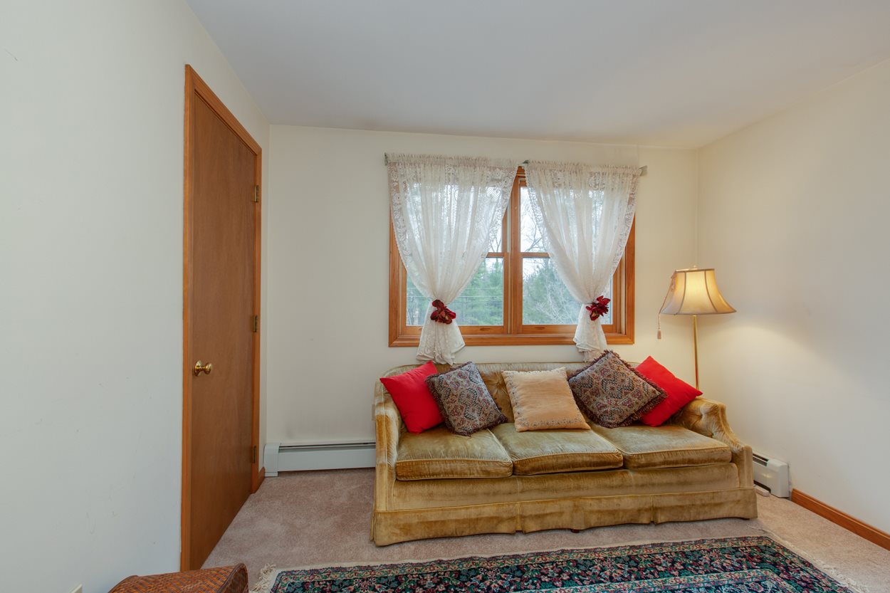 136 Little Mill Road Sandown, NH 03873 - Photo 19 of 32