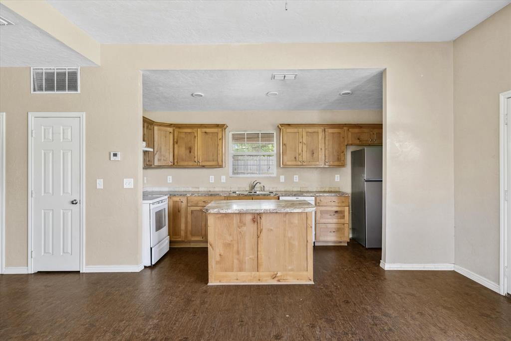 1118 East Goode Street Quitman, TX 75783 - Photo 33 of 40