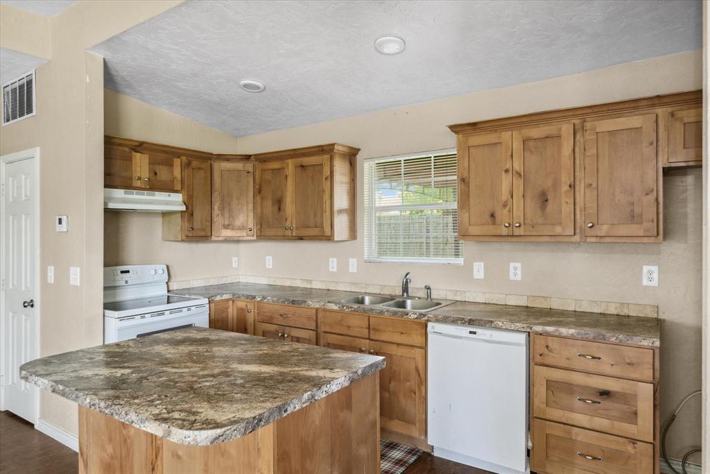 1118 East Goode Street Quitman, TX 75783 - Photo 34 of 40