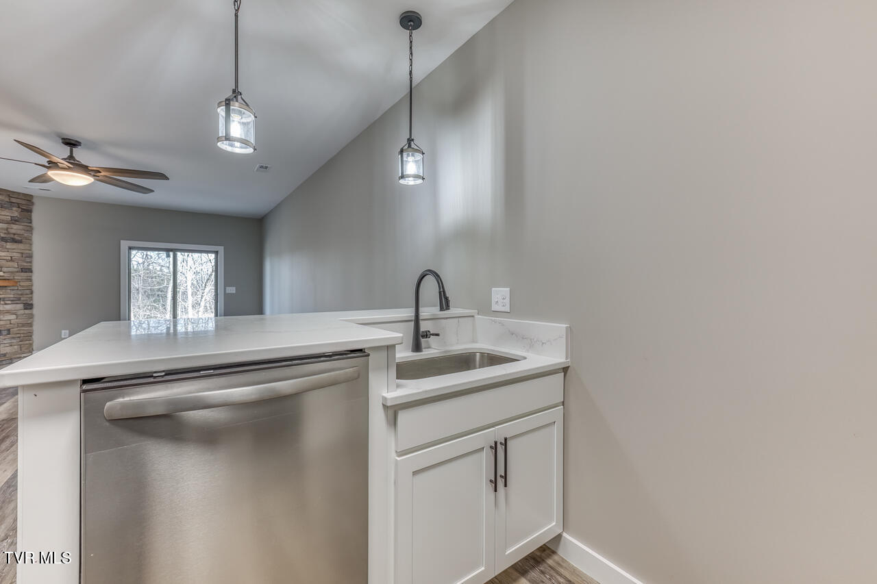 1091 Traders Walk Johnson City, TN 37601 - Photo 12 of 36 1091 Traders Walk-12-X2