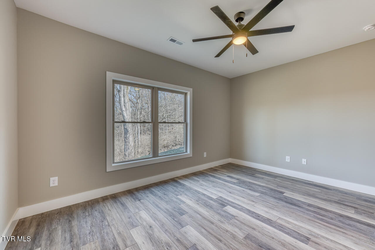 1091 Traders Walk Johnson City, TN 37601 - Photo 15 of 36 1091 Traders Walk-25-X2