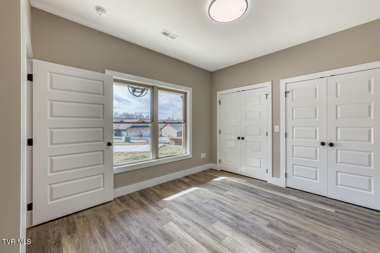 1091 Traders Walk Johnson City, TN 37601 - Photo 26 of 36 1091 Traders Walk-7-X2