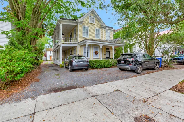 $3,200 | 115 Ashley Avenue, Unit C, Charleston, SC 29401