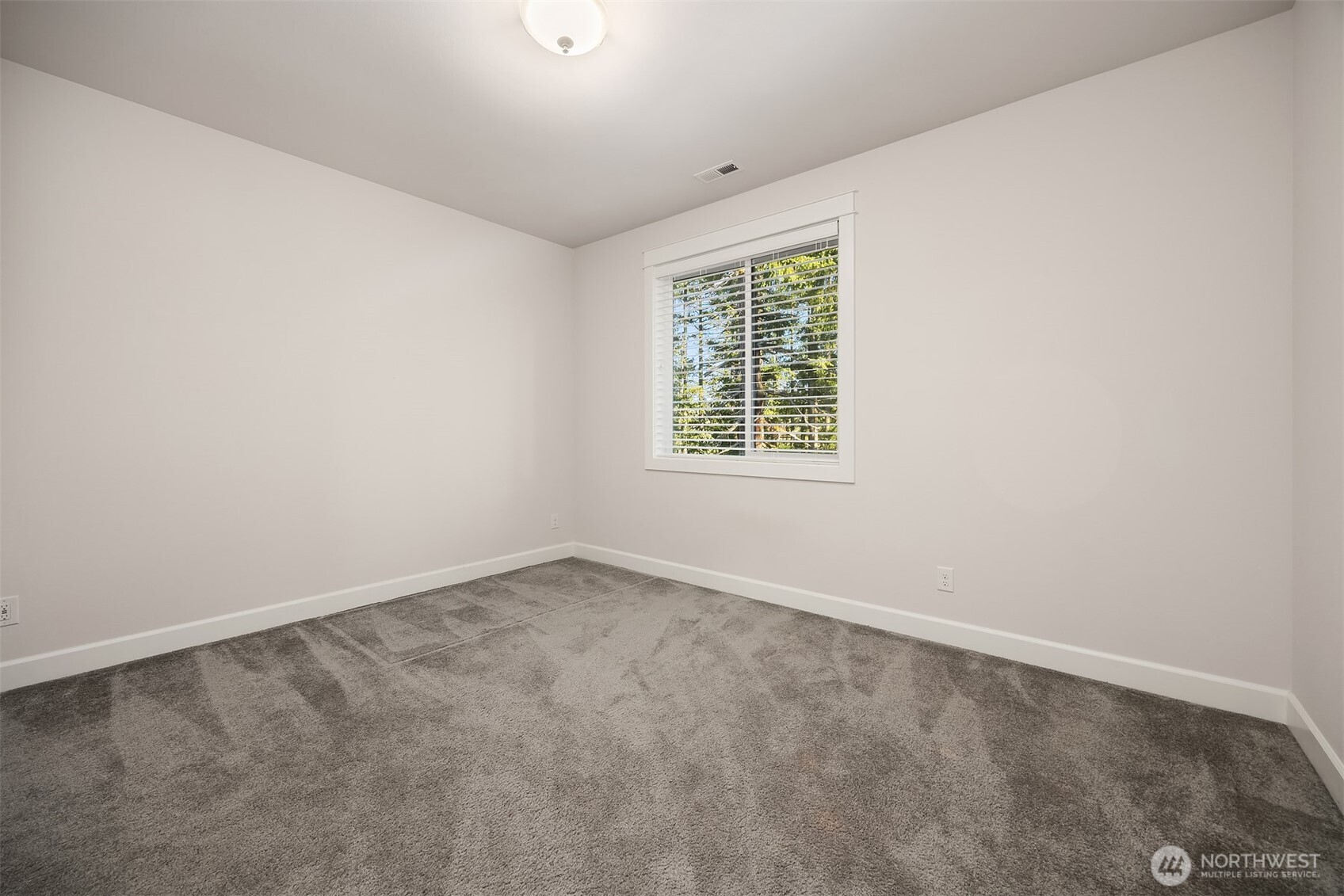 404 6th Lane Northeast Issaquah, WA 98029 - Photo 17 of 29