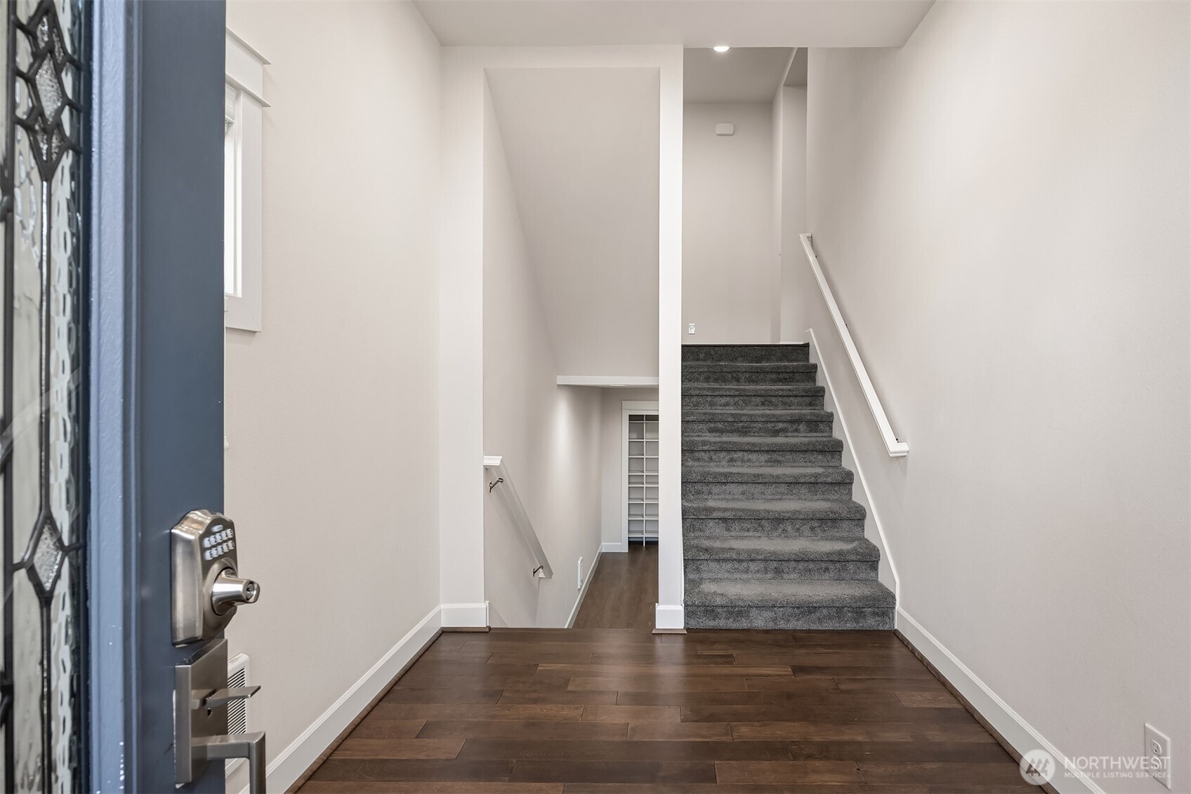 404 6th Lane Northeast Issaquah, WA 98029 - Photo 2 of 29