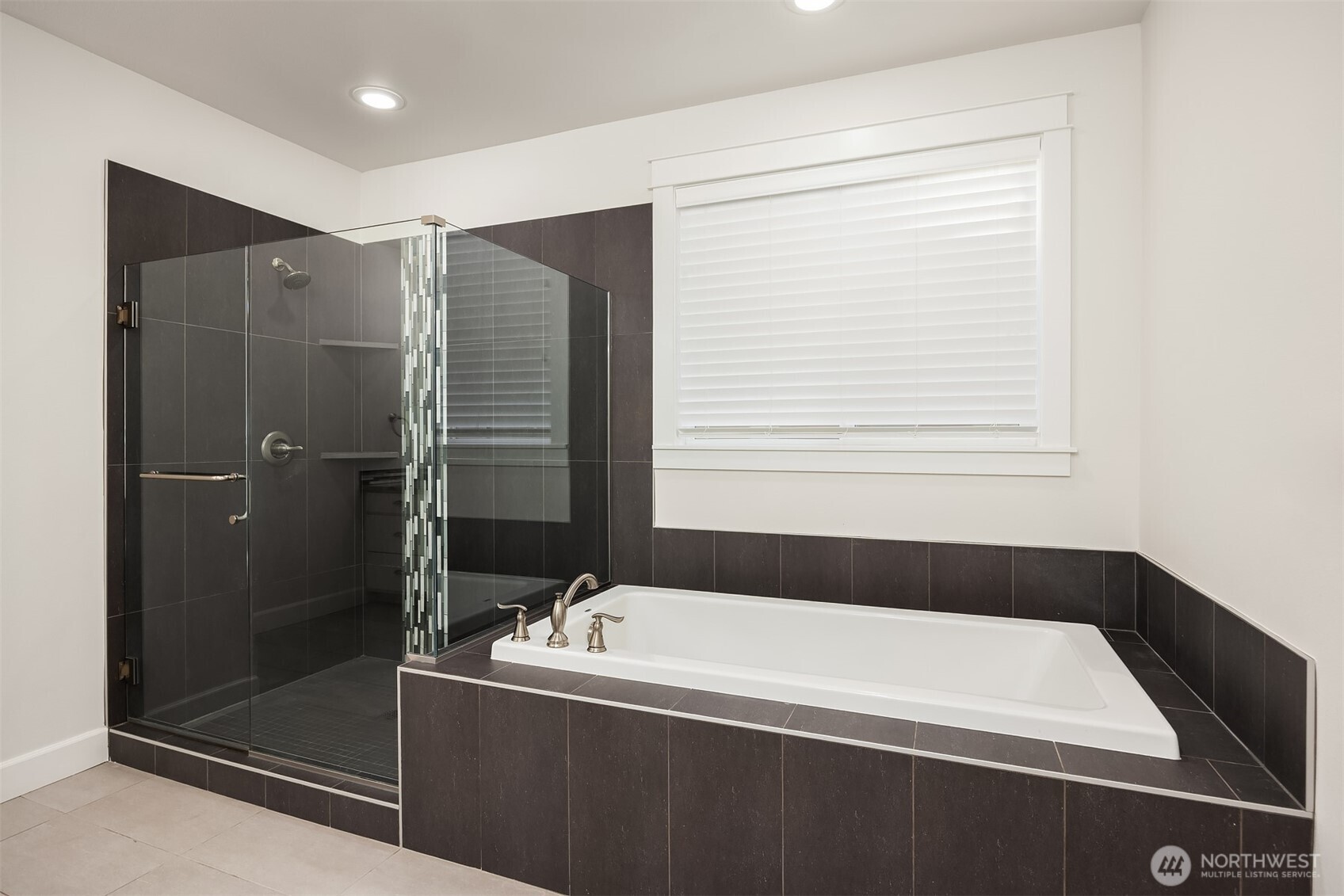 404 6th Lane Northeast Issaquah, WA 98029 - Photo 23 of 29