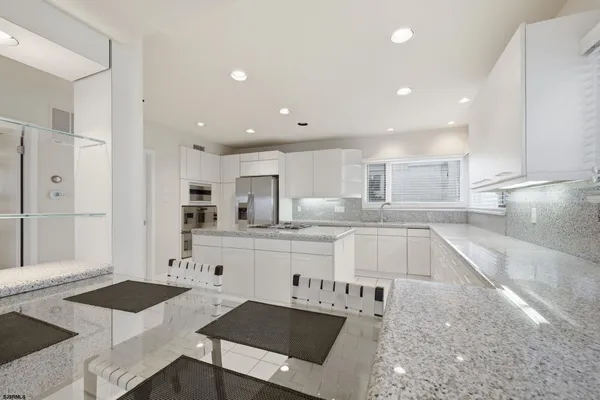 $180,000 | 119 South 11th Avenue, Longport, NJ 08403