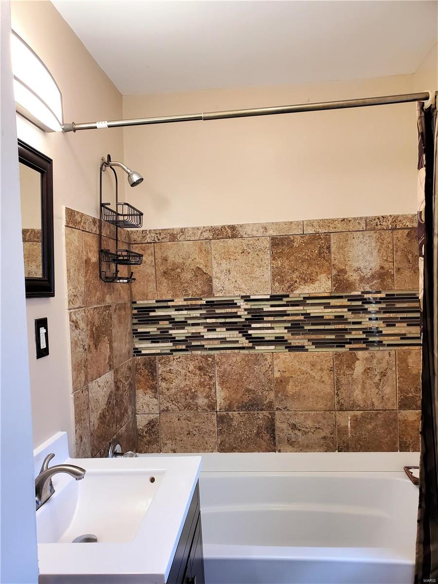 208 Ruggles Road St. Louis, MO 63135 - Photo 14 of 35 Gallery Image 14