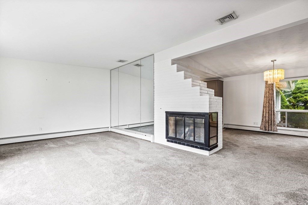 14 Rosslare Road Framingham, MA 01701 - Photo 11 of 32 Gallery Image 11
